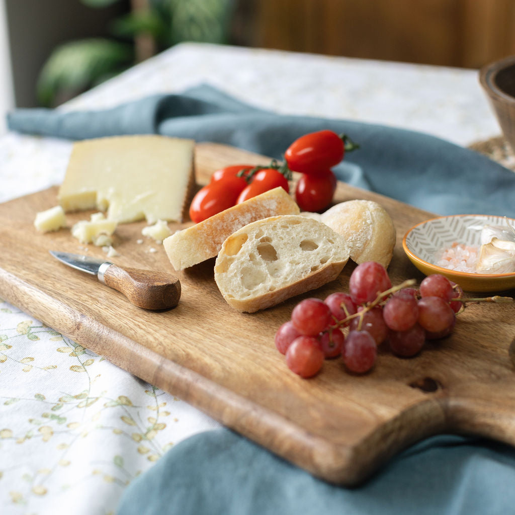 Nantes, Oiled Wooden Chopping Board – Arthur Cameron Trade