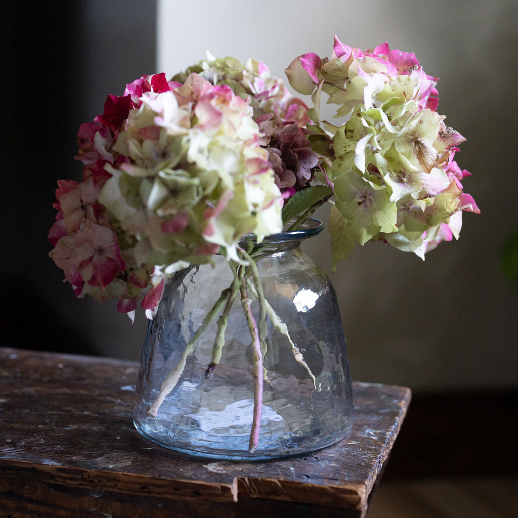 Maddie, Glass Vase – Arthur Cameron Trade